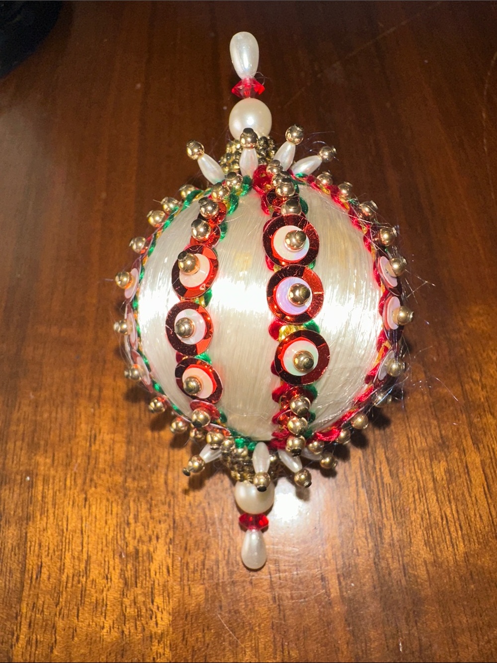 Vtg Handcrafted White Satin Holiday Ornament with Red &‎ Gold Bead Accent